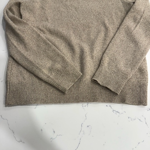 Men's Size Small Banana Republic Shawl Neck Sweater Made with Italian Yarn. - Picture 5 of 10